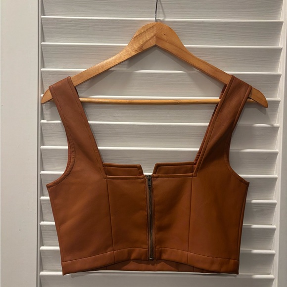 ANTHROPOLOGIE Maeve Faux Leather Notch Cropped Tank Top Caramel Brown Size 2 - Picture 8 of 11